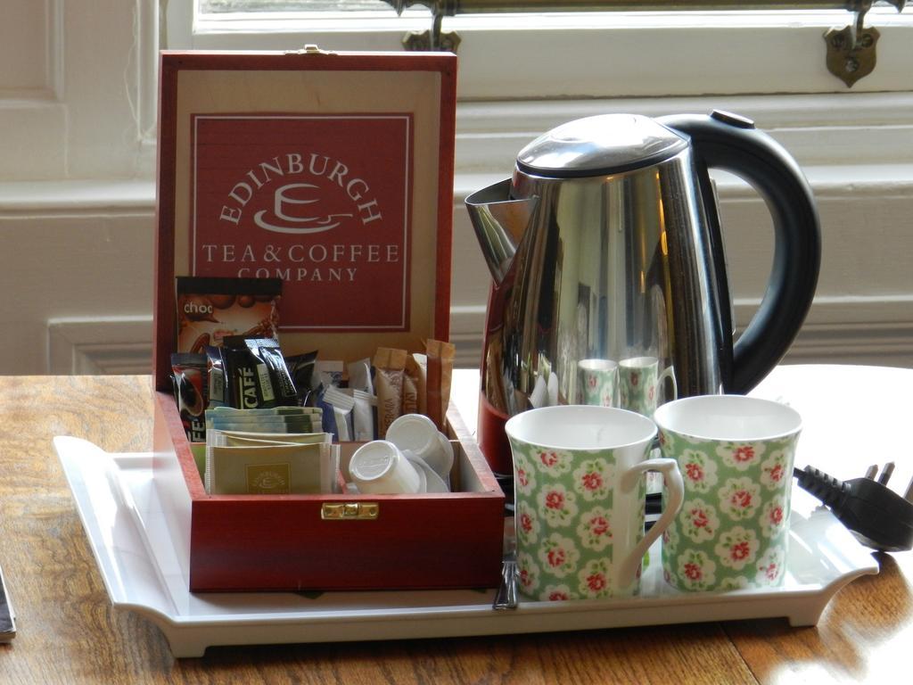 Balmoral Guesthouse Эдинбург Экстерьер фото